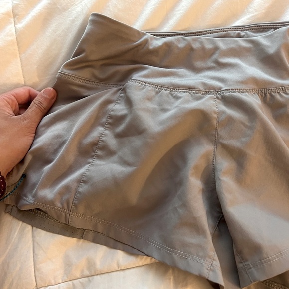 Nike Light Gray 2.5 Lined Running Shorts Color Light Gray Size XS - Picture 8 of 8